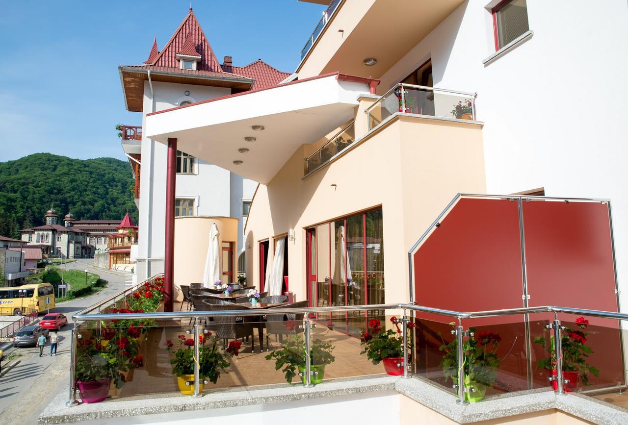 Hotel Nemira Сленік-Молдова Екстер'єр фото