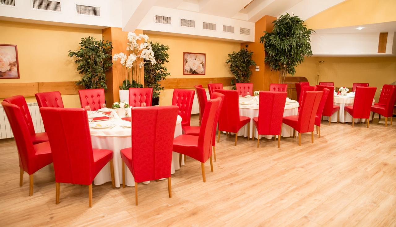 Hotel Nemira Сленік-Молдова Екстер'єр фото